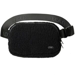 Lolë Black Sherpa Unisex crossbody Belt Bag